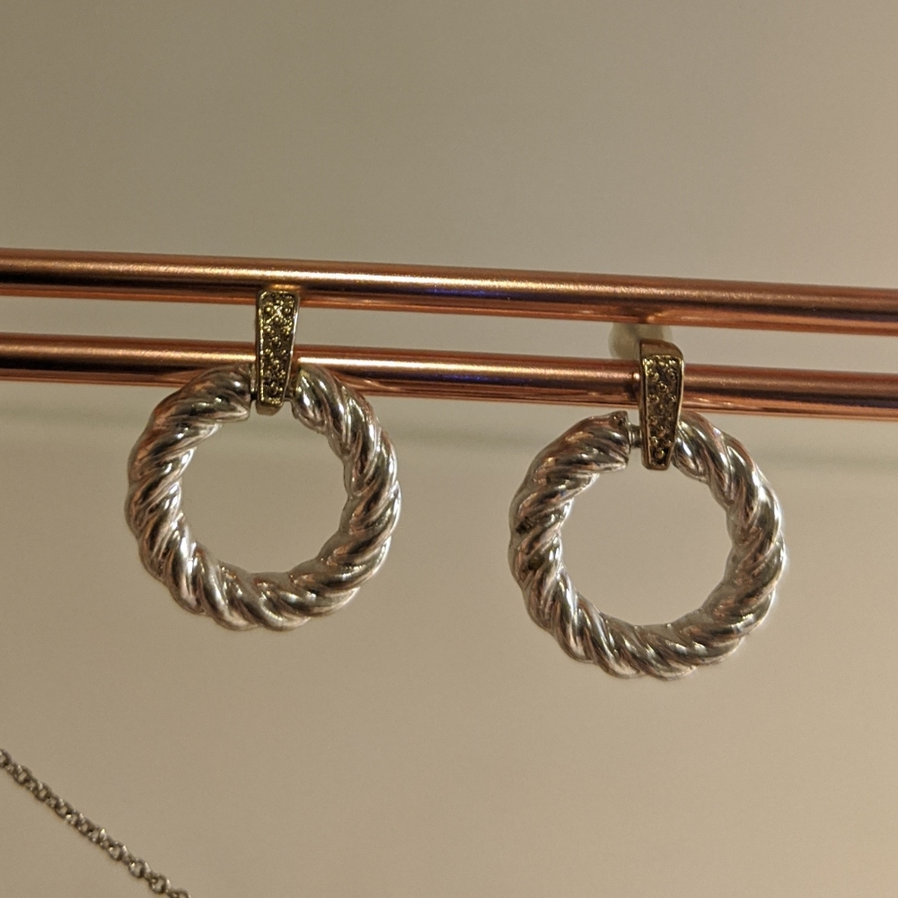 Circle earrings